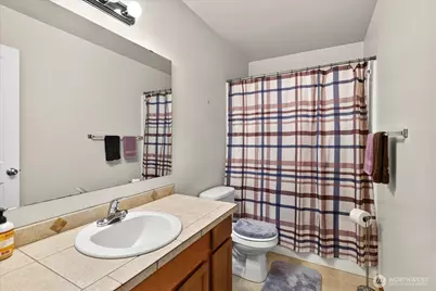 5725 121st Place NE, Marysville, WA 98271 - Photo 16
