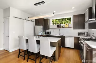 1616 Taylor Ave N, Seattle, WA 98109 - Photo 10