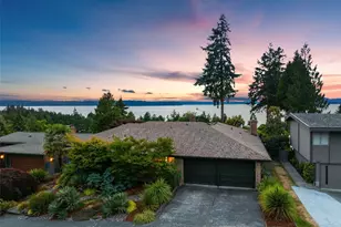 8731 Fauntlee Crest SW, Seattle, WA 98136 - Photo 36