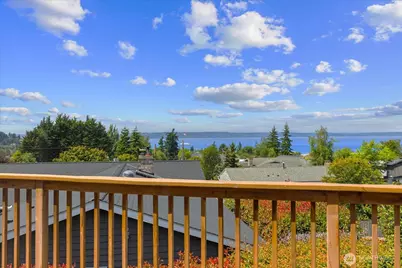 809 Spruce Place, Edmonds, WA 98020 - Photo 4