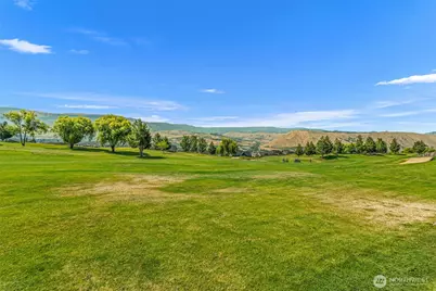 2820 8th Street SE, East Wenatchee, WA 98802 - Photo 6