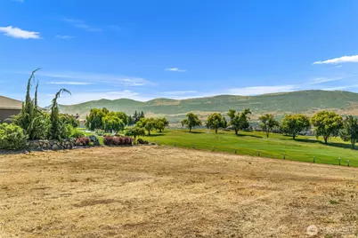 2820 8th Street SE, East Wenatchee, WA 98802 - Photo 10
