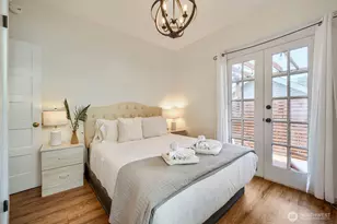 715 W Wheeler St, Seattle, WA 98119 - Photo 18