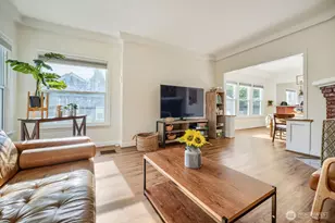715 W Wheeler St, Seattle, WA 98119 - Photo 6