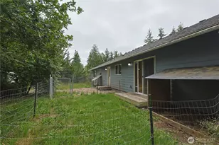 714 Tipsoo Loop S, Rainier, WA 98576 - Photo 32