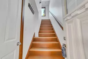 4516 Dayton Ave N, Seattle, WA 98103 - Photo 2