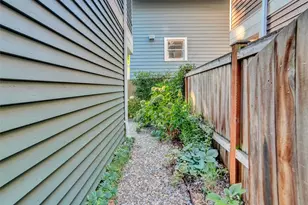 4516 Dayton Ave N, Seattle, WA 98103 - Photo 16