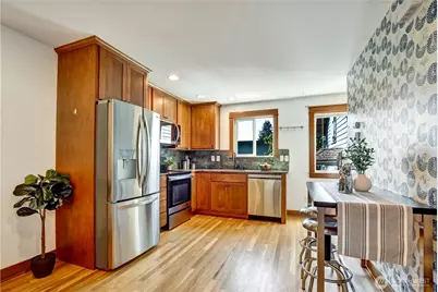 4516 Dayton Avenue N, Seattle, WA 98103 - Photo 4