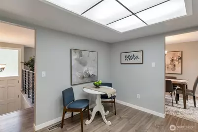 10520 NE 136th Place, Kirkland, WA 98034 - Photo 8