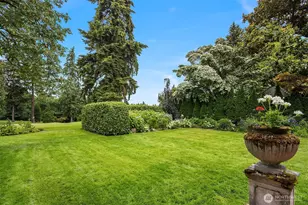 1935 Parkside Dr E, Seattle, WA 98112 - Photo 28