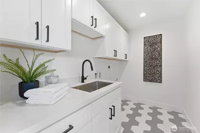 6115 S Cooper Street, Seattle, WA 98178 - Photo 8