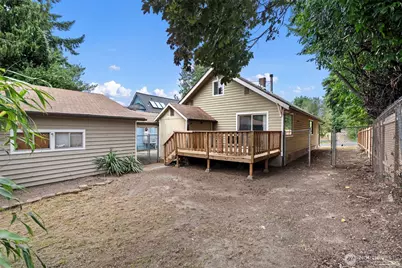 1107 Sidney Avenue, Bremerton, WA 98337 - Photo 2
