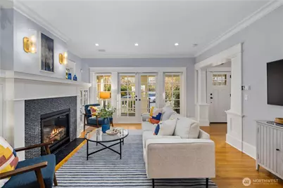 426 Smith Street, Seattle, WA 98109 - Photo 8