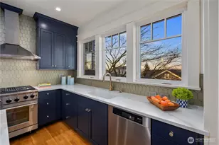 426 Smith St, Seattle, WA 98109 - Photo 10