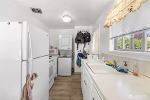 1019 Washington Ave, Burlington, WA 98233 - Photo 22