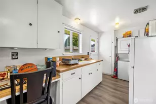 1019 Washington Ave, Burlington, WA 98233 - Photo 10