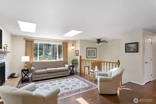 17729 S Tapps Dr E, Lake Tapps, WA 98391 - Photo 4