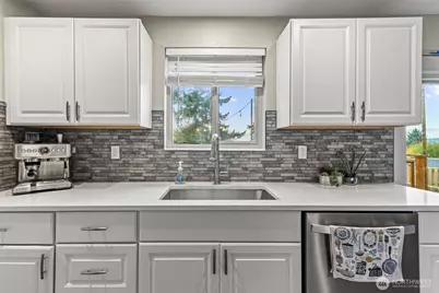 621 Crockett Lake Drive, Coupeville, WA 98239 - Photo 8