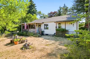 2715 50th Ave SW, Seattle, WA 98116 - Photo 18