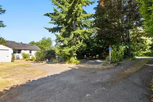 2715 50th Ave SW, Seattle, WA 98116 - Photo 2