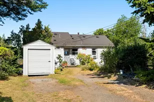 2715 50th Ave SW, Seattle, WA 98116 - Photo 1