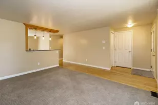 10025 14th Ave E, Tacoma, WA 98445 - Photo 8