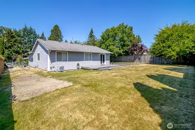 10025 14th Ave E., Tacoma, WA 98445 - Photo 24