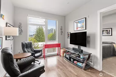 1085 103rd Avenue NE #311, Bellevue, WA 98004 - Photo 6