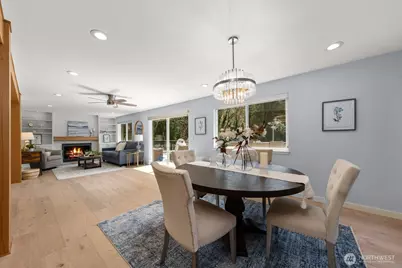 4830 88th Place SE, Mercer Island, WA 98040 - Photo 2