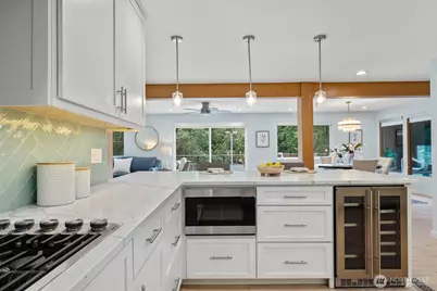 4830 88th Place SE, Mercer Island, WA 98040 - Photo 10