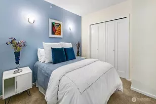 76 Cedar St, Seattle, WA 98121 - Photo 10
