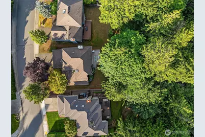22413 NE 9th Drive, Sammamish, WA 98074 - Photo 30