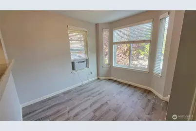 11109 NE 124th Lane #B208, Kirkland, WA 98034 - Photo 8