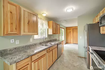 2524 SW 325th Place, Federal Way, WA 98023 - Photo 12