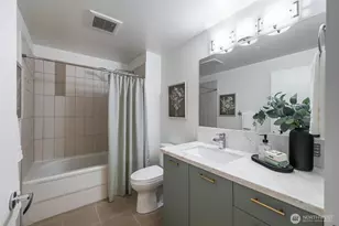 2911 2nd Ave, Seattle, WA 98121 - Photo 8