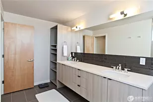 5207 S Willow St, Seattle, WA 98118 - Photo 14