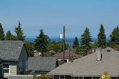 220 W 13th Street, Port Angeles, WA 98362 - Photo 2