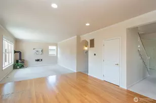 220 W 13th St, Port Angeles, WA 98362 - Photo 8