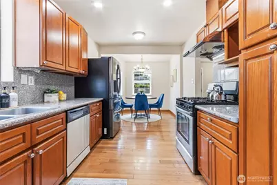 8528 S 121st Street, Seattle, WA 98178 - Photo 12