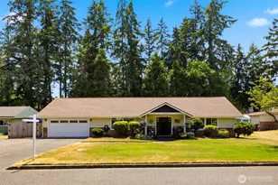 6106 Hillcrest Dr SW, Lakewood, WA 98499 - Photo 2