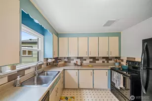 823 Bethel St NE, Olympia, WA 98506 - Photo 8