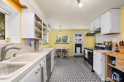 520 4th Street, Anacortes, WA 98221 - Photo 8