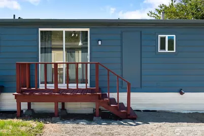 1900 Broadway Avenue #11, Hoquiam, WA 98550 - Photo 2