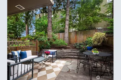 3425 Meridian Avenue N, Seattle, WA 98103 - Photo 22