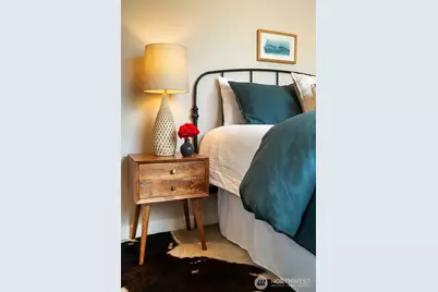 3425 Meridian Avenue N, Seattle, WA 98103 - Photo 18