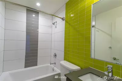 1718 27th Avenue #A, Seattle, WA 98122 - Photo 18