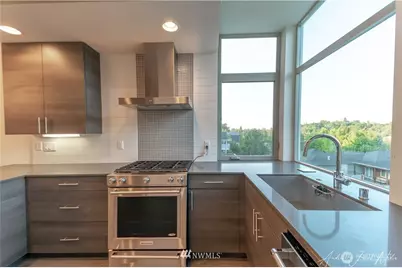 1718 27th Avenue #A, Seattle, WA 98122 - Photo 6