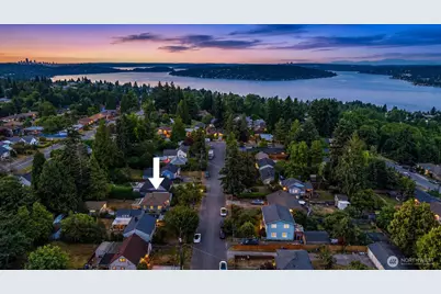 12033 79th Avenue S, Seattle, WA 98178 - Photo 40