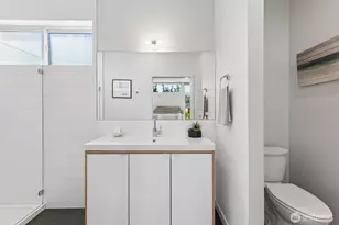 710 14th Ave, Seattle, WA 98122 - Photo 14