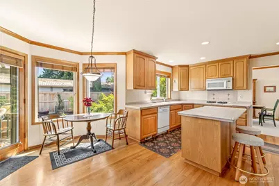 21807 87th Place W, Edmonds, WA 98026 - Photo 12